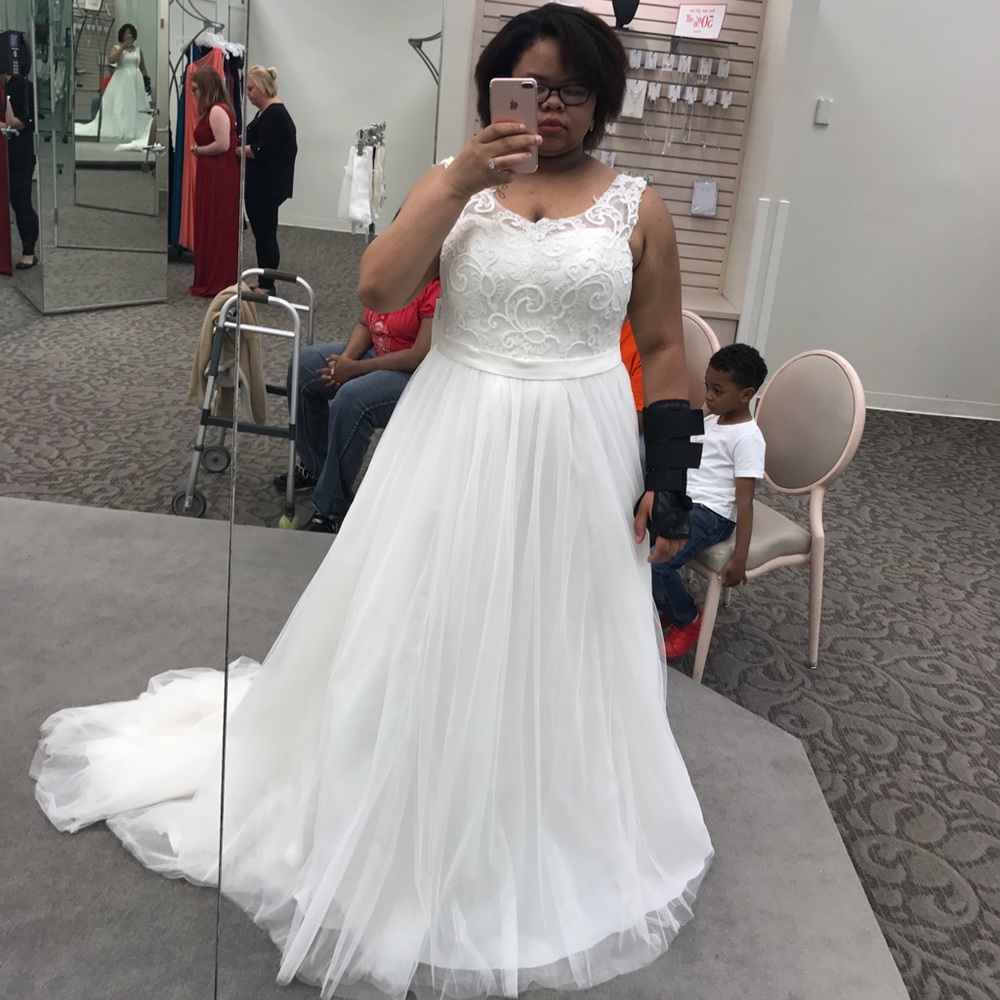 Wedding dress